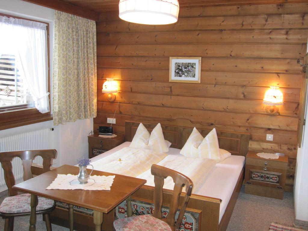 Haus Walch Apartman Jerzens Szoba fotó